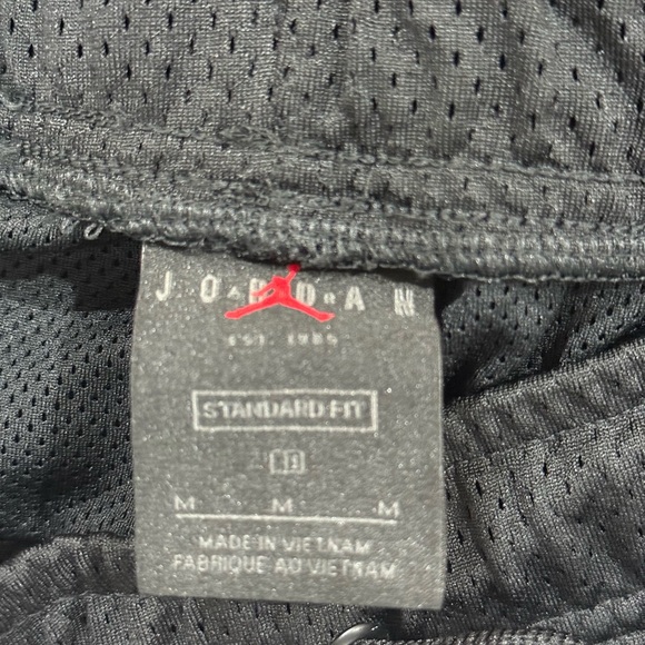 Size:M Men’s Jordan Black Athletic Shorts with Logo - Picture 7 of 7